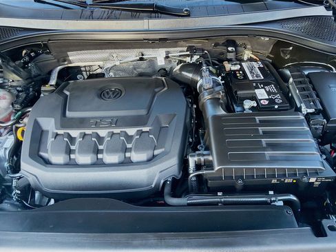 Used 2022 Volkswagen Tiguan SE FWD image 35