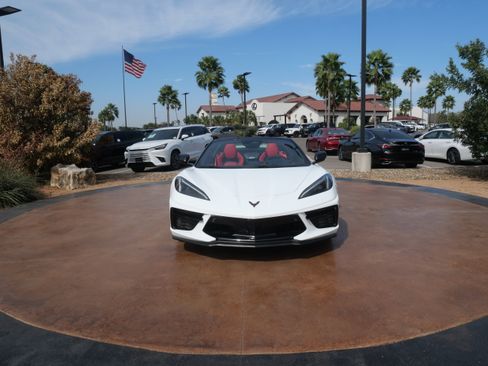 Used 2024 Chevrolet Corvette 2LT w/ Z51 Performance Package image 6