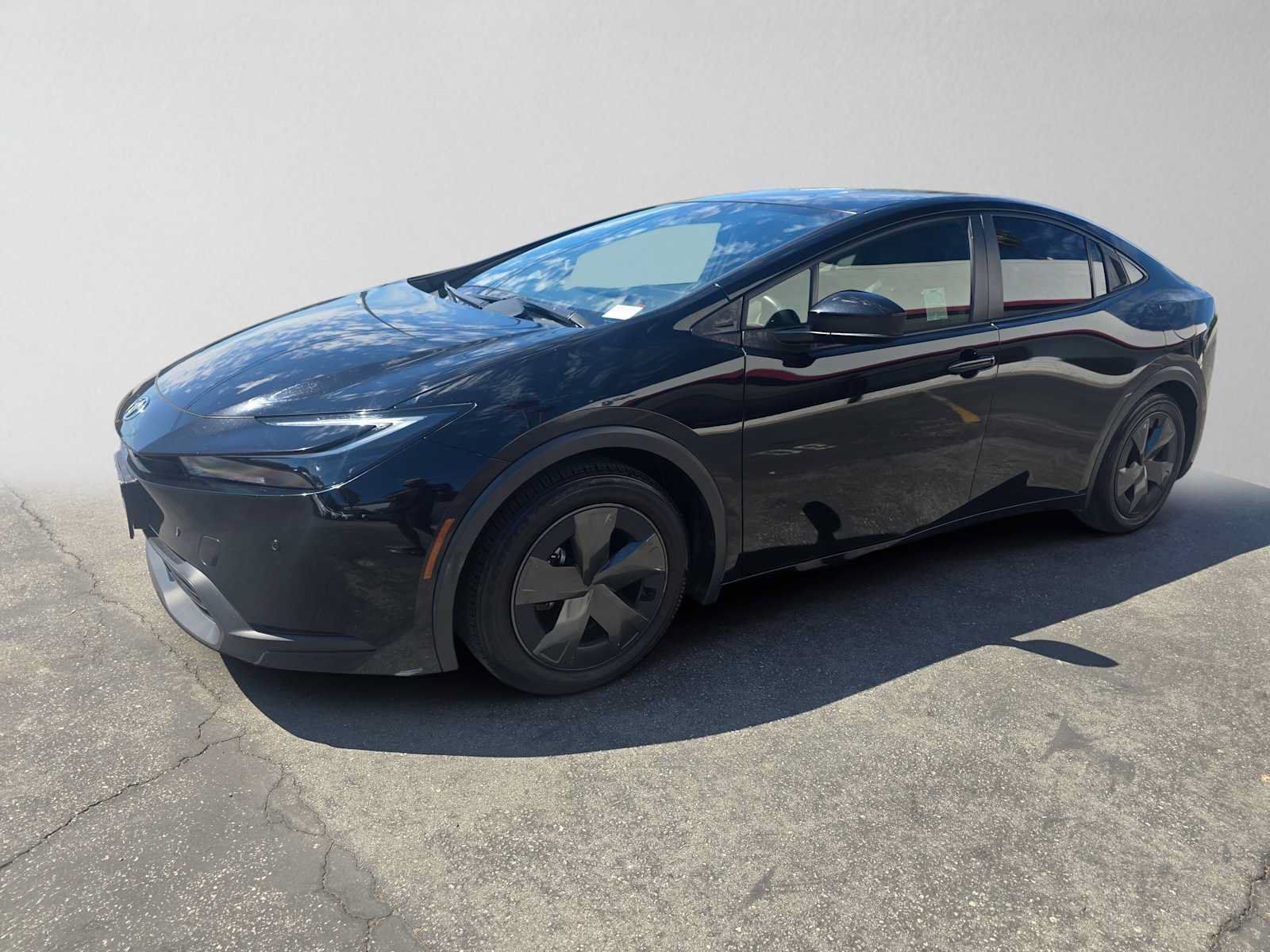 Used 2023 Toyota Prius LE FWD image 7