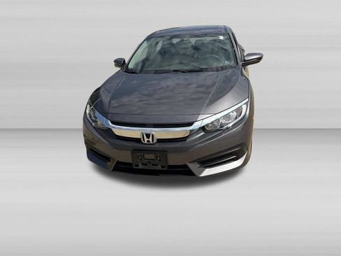 Used 2017 Honda Civic EX image 9