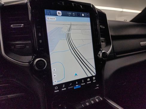 Used 2022 RAM 3500 Big Horn w/ Level B Equipment Group image 11