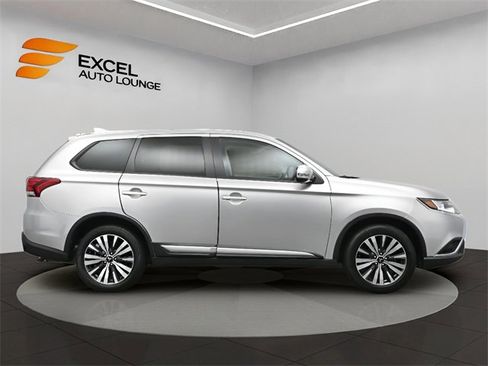 Used 2020 Mitsubishi Outlander SEL image 6