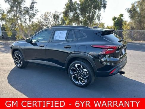 Used 2025 Chevrolet Trax RS w/ Sunroof Package image 4