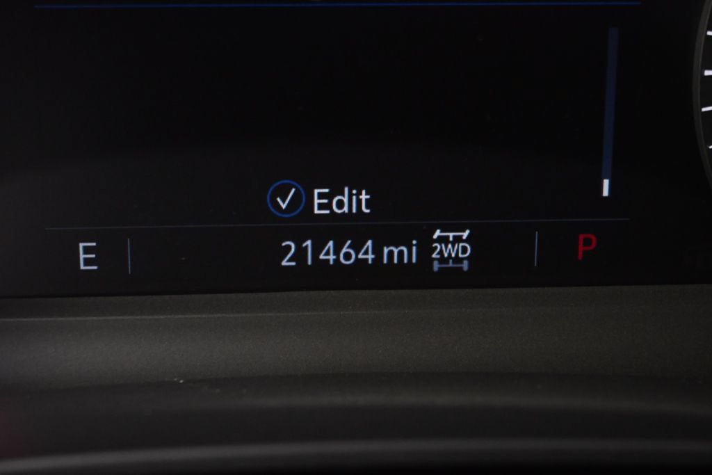 Certified 2024 Cadillac XT6 Premium Luxury AWD/4WD image 25
