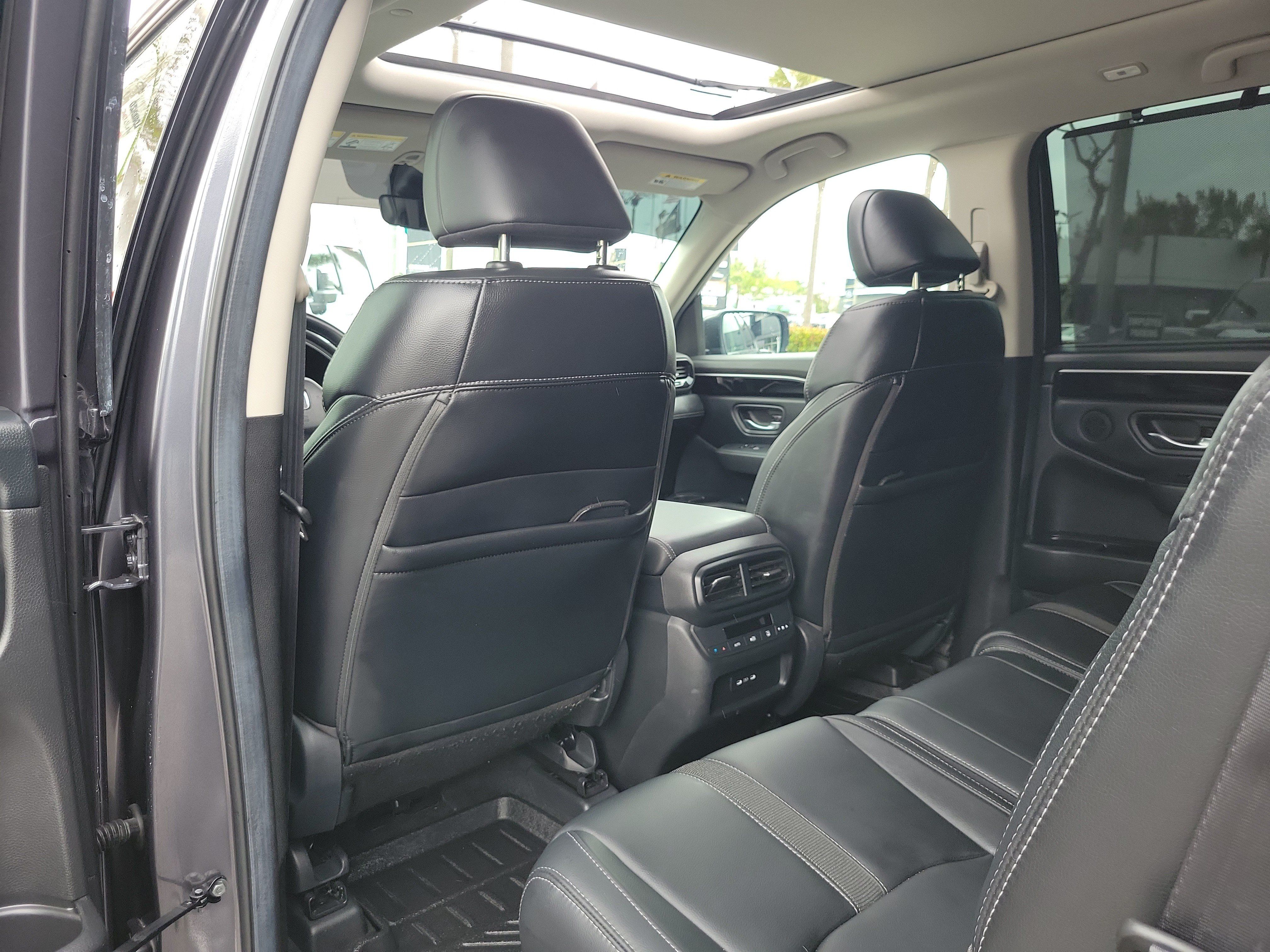 Used 2024 Honda Pilot Touring image 15