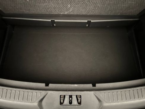 Used 2025 Ford Explorer ST-Line AWD/4WD image 24