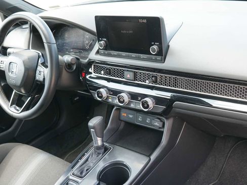 Used 2025 Honda Civic Sport image 25