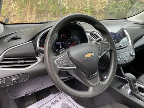 Used 2023 Chevrolet Malibu LT image 16