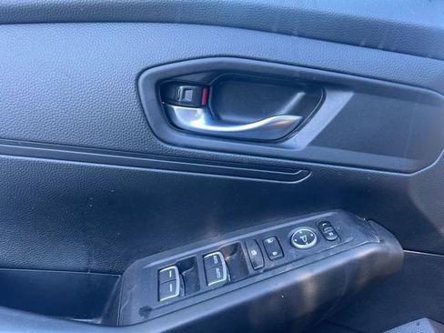 Used 2023 Honda Accord LX image 8