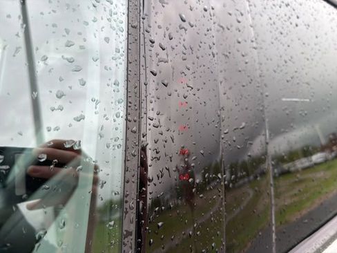 Used 2023 Ford Explorer XLT w/ Equipment Group 202A AWD/4WD image 26