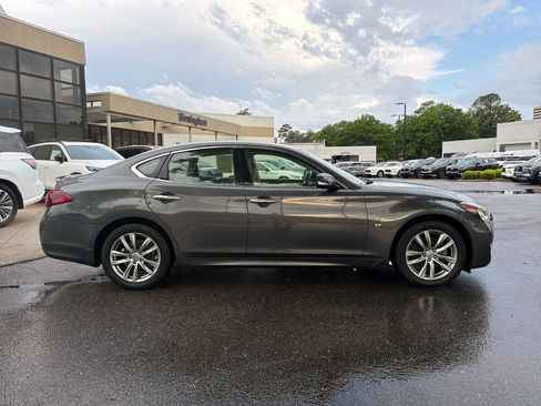 Used 2015 INFINITI Q70 3.7 RWD image 14