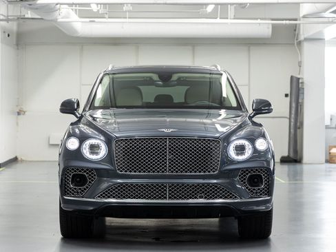 Used 2023 Bentley Bentayga AWD/4WD image 9