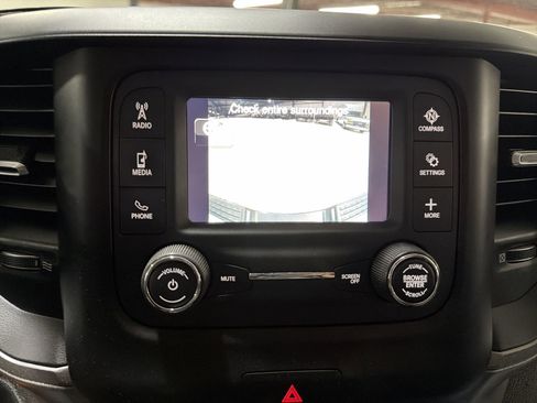 Used 2020 RAM 2500 Tradesman w/ Chrome Appearance Group image 20