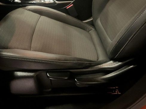 Used 2022 Buick Encore GX Preferred image 16