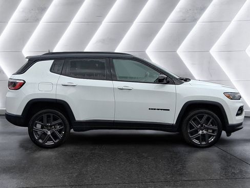 New 2026 Jeep Compass Limited image 7