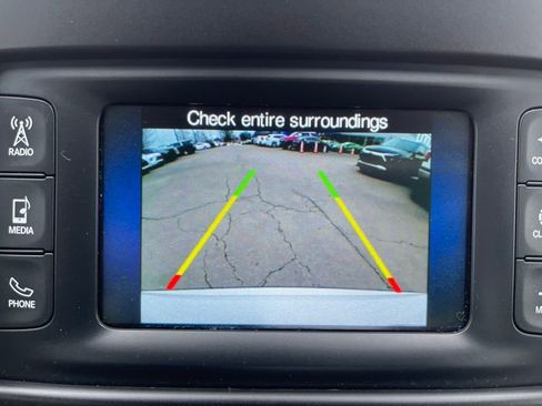 Used 2015 Chrysler 200 Limited w/ Convenience Group image 10