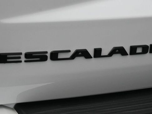 Certified 2025 Cadillac Escalade Sport Platinum w/ LPO, ONYX Package AWD/4WD image 21