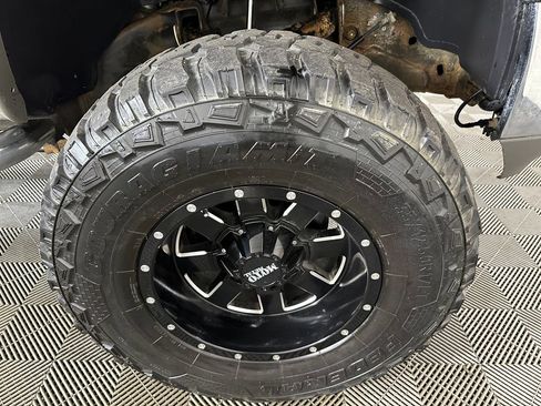 Used 2002 GMC Sierra 2500 4x4 Extended Cab HD w/ Off-Road Skid Plate Pkg image 23