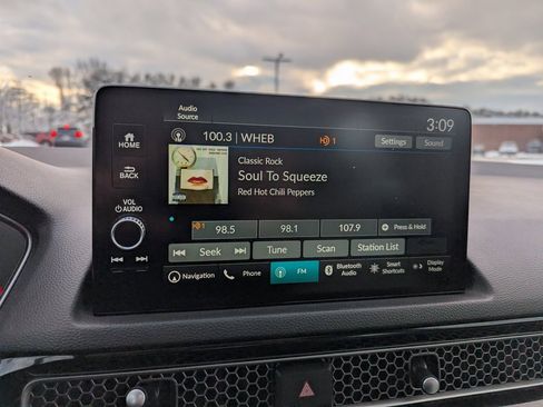 Used 2024 Honda Civic Touring image 23