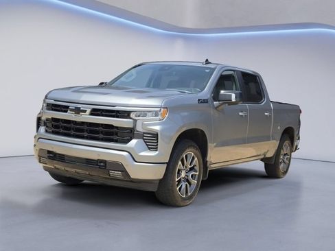 Used 2025 Chevrolet Silverado 1500 RST AWD/4WD image 6