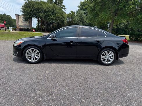 Used 2015 Buick Regal Premium w/ Experience Buick Package FWD image 3