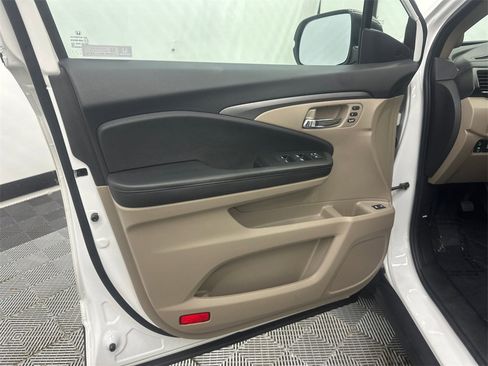 Used 2022 Honda Pilot EX-L image 11