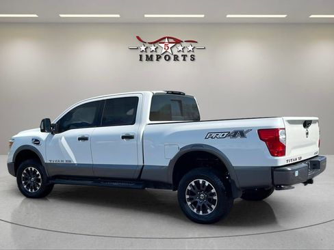 Used 2017 Nissan Titan PRO-4X image 4