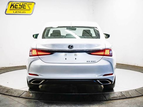 Used 2024 Lexus ES 350 image 3