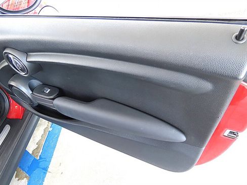 Used 2017 MINI Cooper 2-Door Hardtop FWD image 33
