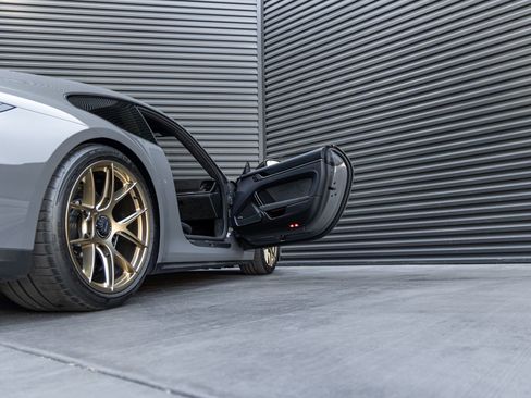 Certified 2025 Porsche 911 GT3 RWD image 40