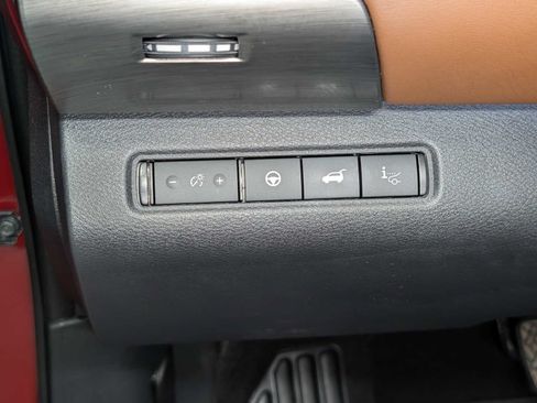 Used 2023 Nissan Pathfinder Platinum AWD/4WD image 39