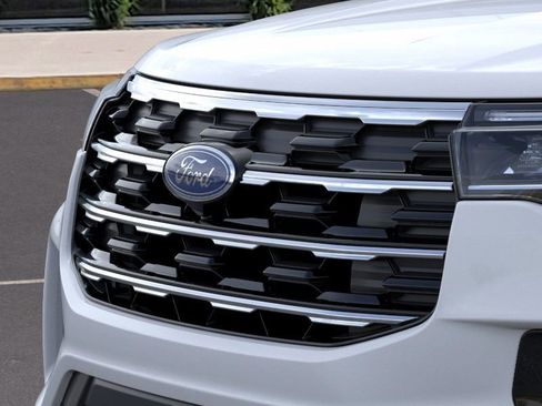 New 2026 Ford Explorer Active w/ Active Comfort Package image 17
