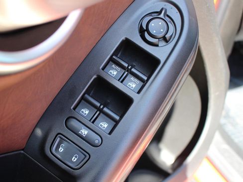 Used 2016 FIAT 500X Lounge image 12