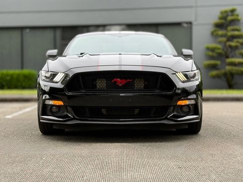 Used 2016 Ford Mustang GT Premium w/ Equipment Group 401A RWD image 9