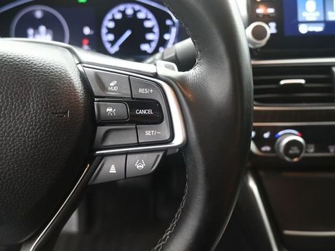 Used 2021 Honda Accord Touring image 2