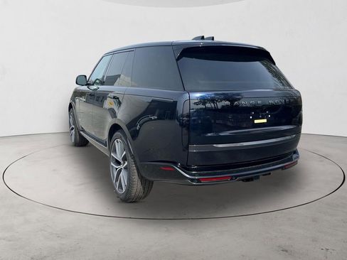 New 2026 Land Rover Range Rover SE image 3