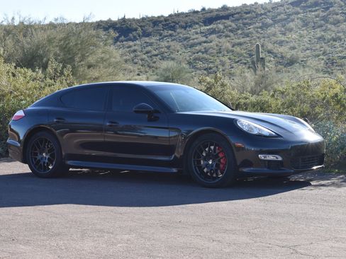 Used 2010 Porsche Panamera Turbo image 3