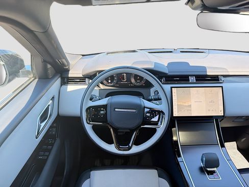 New 2026 Land Rover Range Rover Velar Dynamic SE AWD/4WD image 17