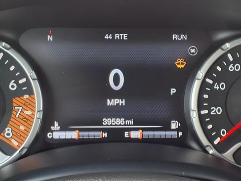 Used 2023 Jeep Renegade Trailhawk image 24