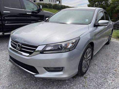 Used 2013 Honda Accord Sport image 3