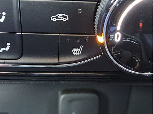 Used 2025 Buick Encore GX Sport Touring w/ Experience Buick Package image 28