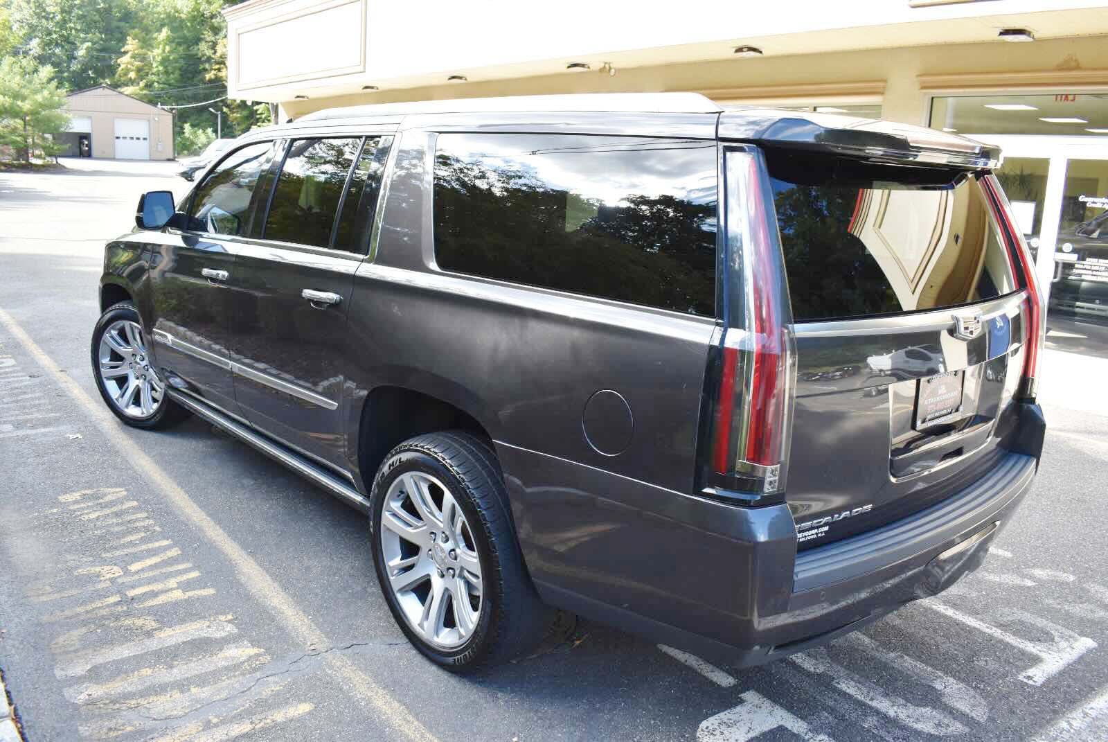 Used 2016 Cadillac Escalade ESV Premium AWD/4WD image 6
