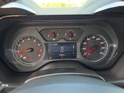 Used 2021 Chevrolet Camaro LT RWD image 17