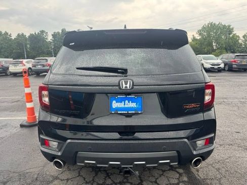 Used 2023 Honda Passport TrailSport image 3