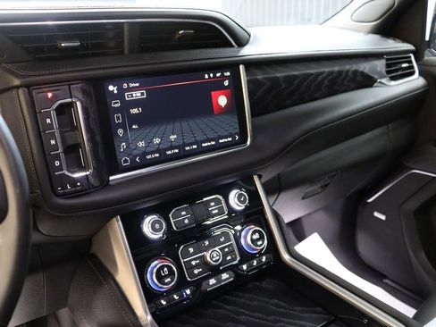 Used 2023 GMC Yukon Denali AWD/4WD image 54
