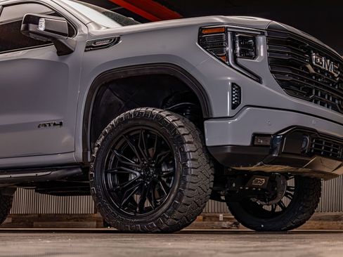 Used 2024 GMC Sierra 1500 AT4 w/ Technology Package image 14