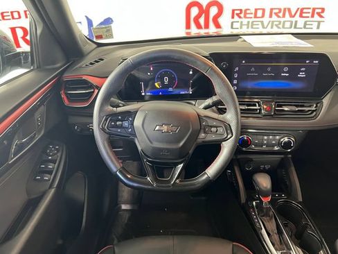 Used 2024 Chevrolet TrailBlazer RS w/ Driver Confidence Package FWD image 14