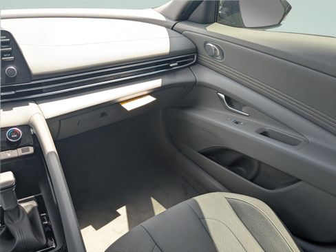 New 2026 Hyundai Elantra SEL Sport Premium FWD image 30