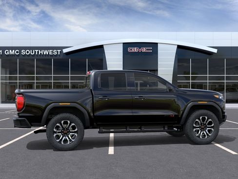 New 2026 GMC Canyon AT4 w/ Technology Plus Package AWD/4WD image 29