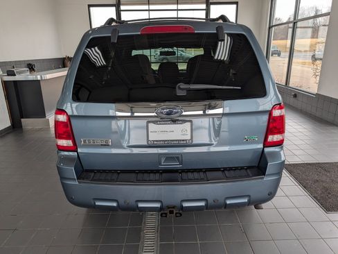 Used 2010 Ford Escape Limited image 3